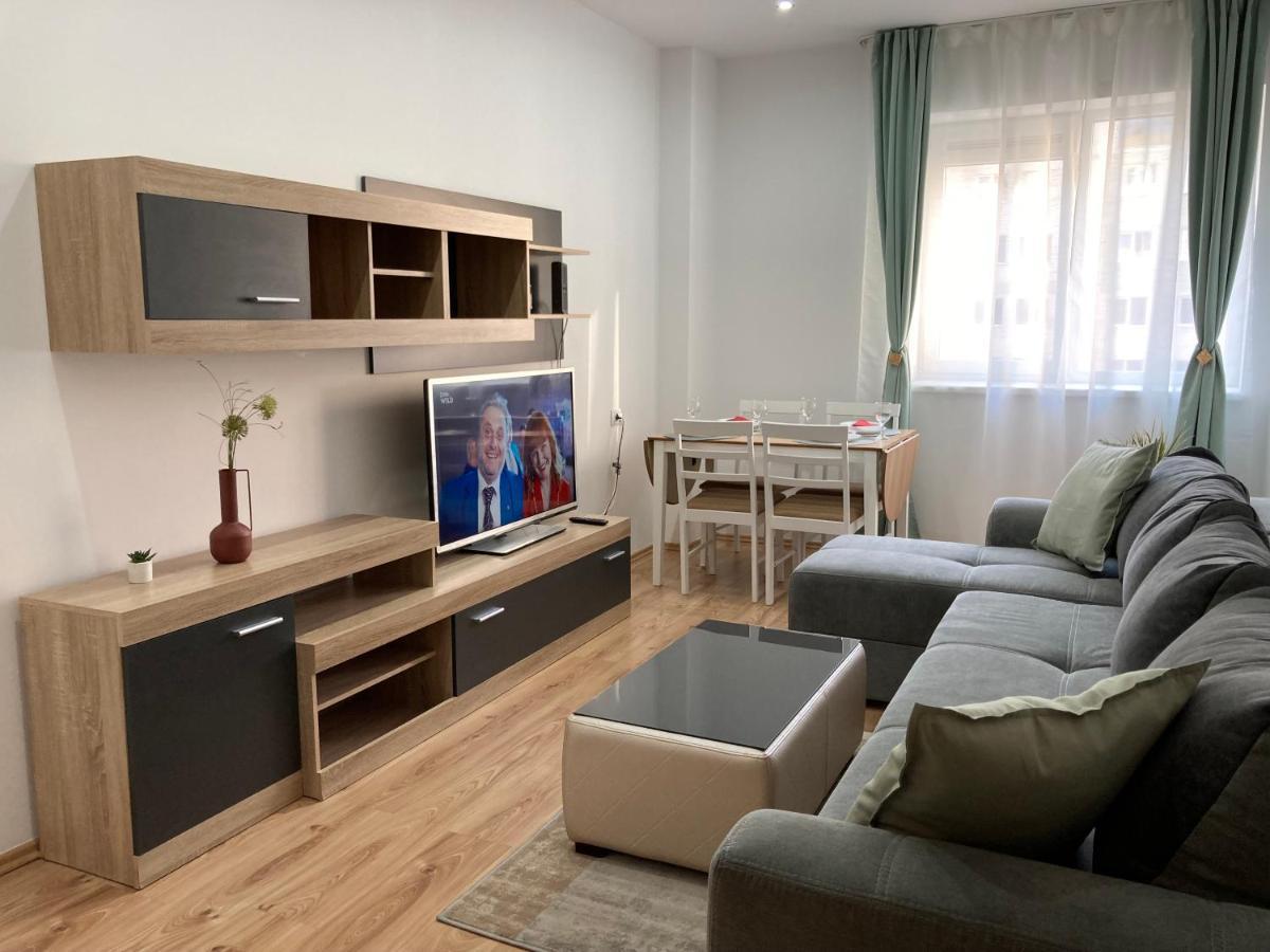 LAROKA HOUSE Rin Grand Modern Apartment Bukarest Exterior foto